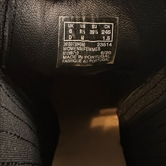 NEW! Clarks Black Booties - Size 8.5 - Picture 5 of 6